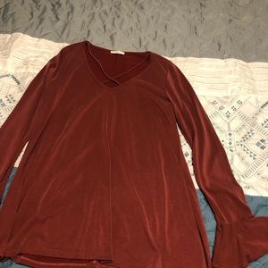 Love this top! Super cute lose shirt!